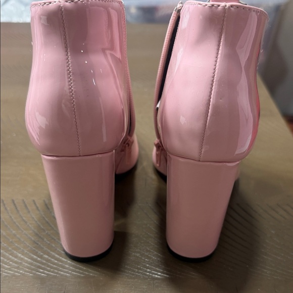 Qupid Glossy Pink Ankle Booties - Picture 4 of 5